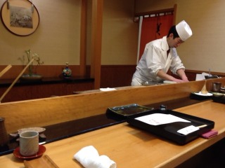 浜松でカウンターで目の前で揚げた天ぷら食べる　｜　美松