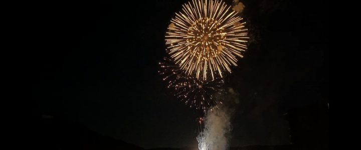花火と灯篭流しが思い出に残った宿|山水館欣龍 浜名湖 舘山寺温泉 花火と灯篭流しが思い出に残った宿|山水館欣龍 浜名湖 舘山寺温泉